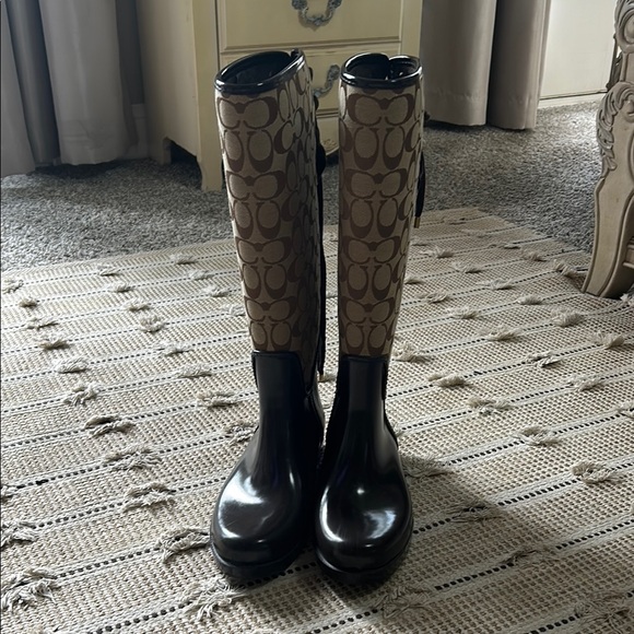 Coach Brown and Black Winter Rain Boots - Picture 1 of 12